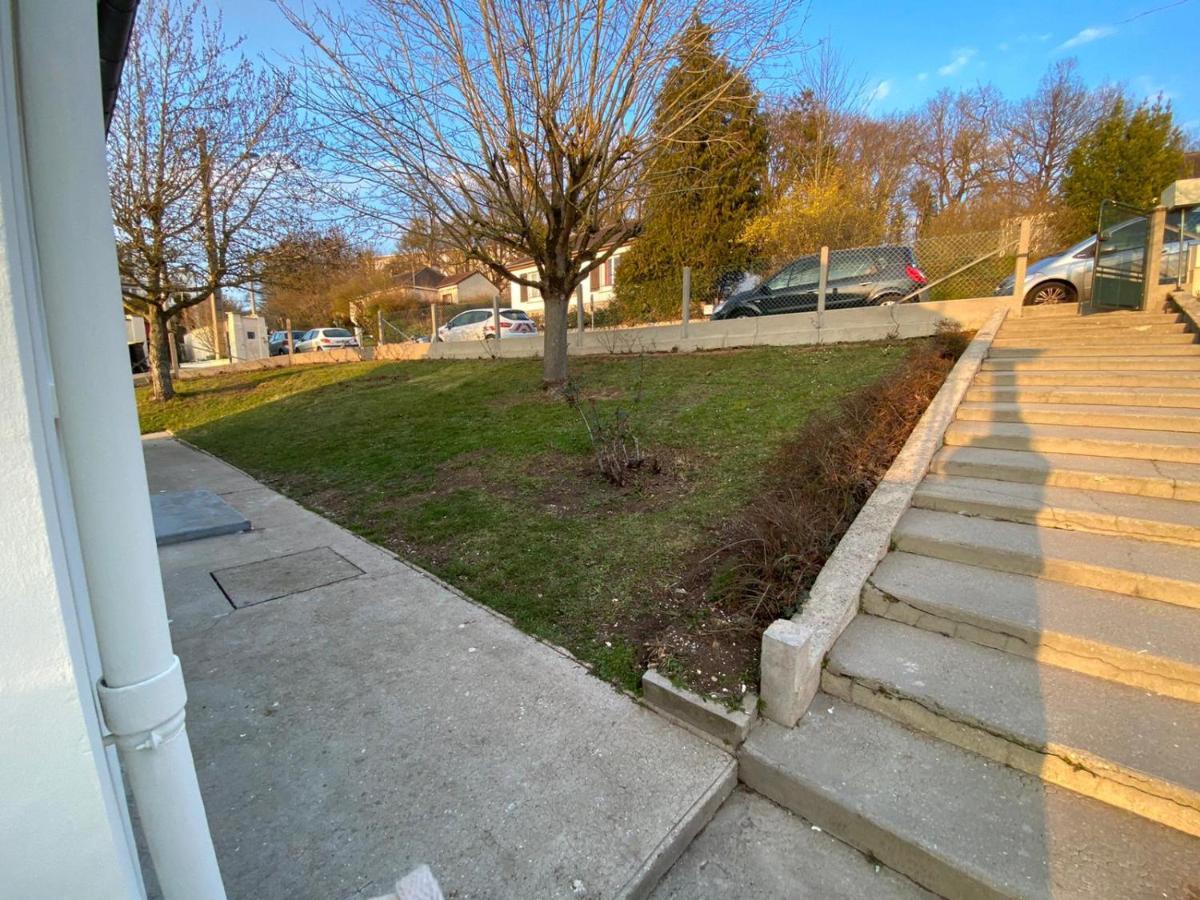Maison Entiere Avec Jardin Et Une Belle Vue Évreux Exterior foto
